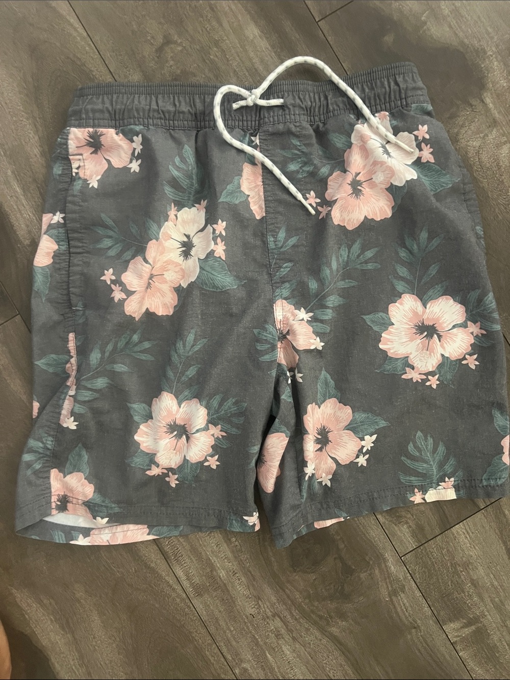 Men's Gray Floral Hybrid Shorts with Pink Hibiscus